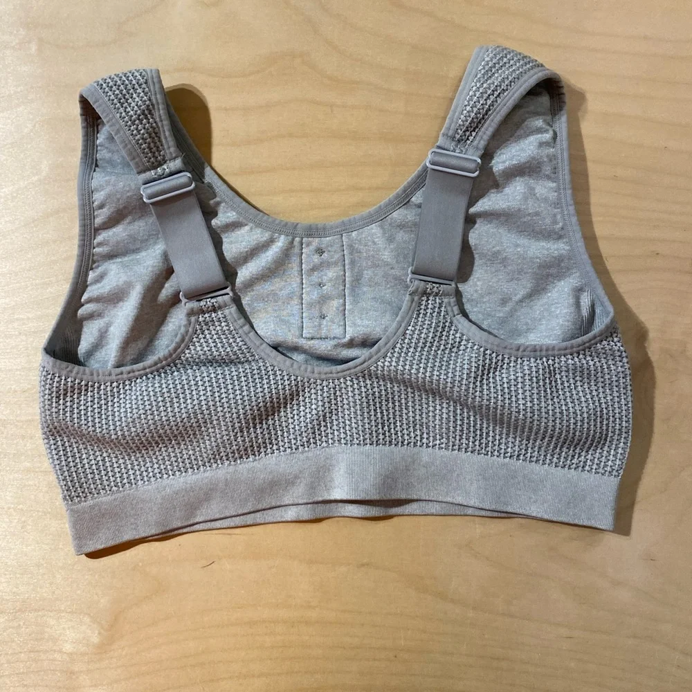 Gray Textured Sports Bra 1X (OO)
